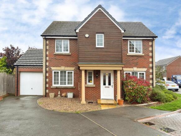 4-bed detached on Barrow Close, Royal Wootton Bassett, SN4, £450,000