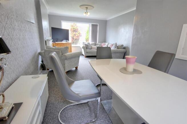 3 bed Semi-Detached for sale Image 6