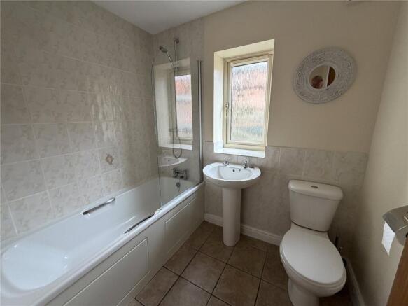 2 bed Semi-Detached for sale Image 7