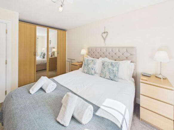 2 bed Apartment for sale Image 7