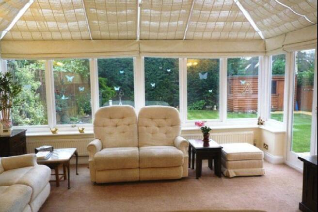 CONSERVATORY/SITTING