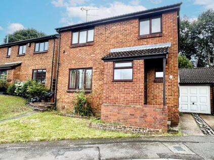 Polegate, Luton