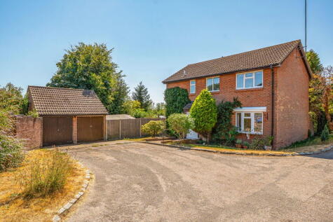 Hurst Green, Etchingham