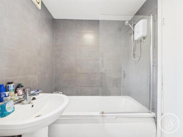 1 bed Detached for sale Image 10