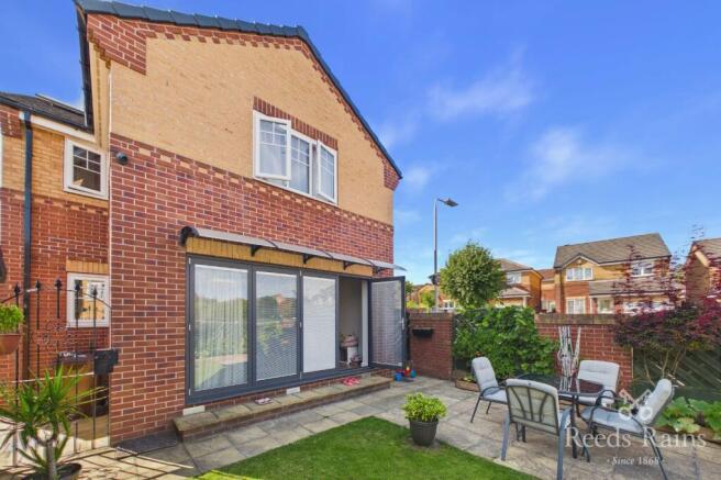 4 bed Detached for sale Image 12