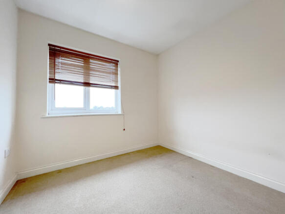 2 bed Apartment for sale Image 6