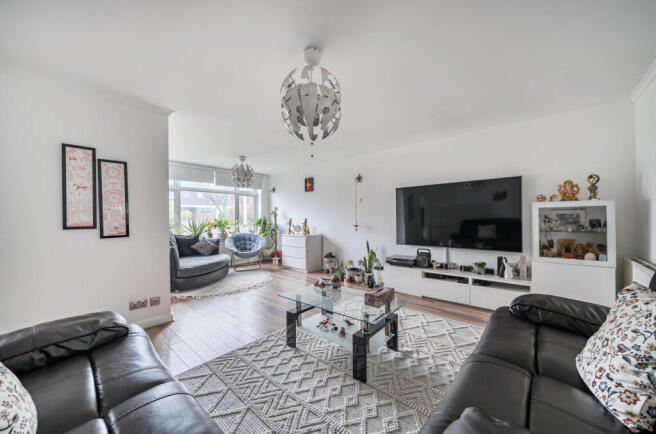 1400652-14-697b87...