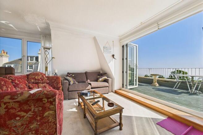 CAM01085G0-PR0593...