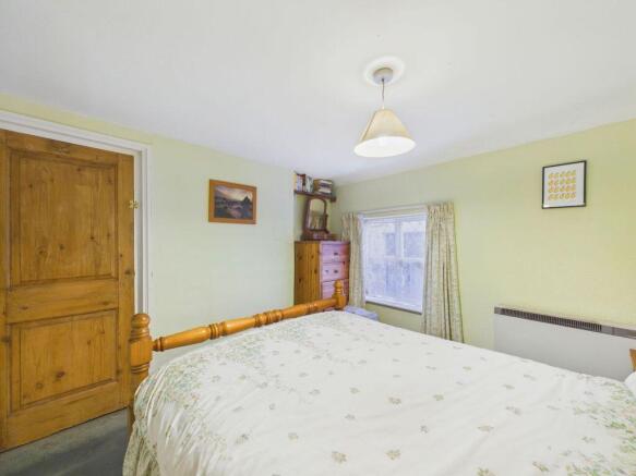 2 bed Cottage for sale Image 10