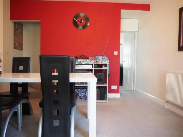 Dining Room Into Lounge 680