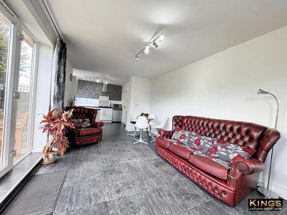 3 bed Semi-Detached for sale Image 11