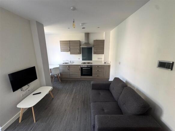 1 bed Apartment to rent Image 4