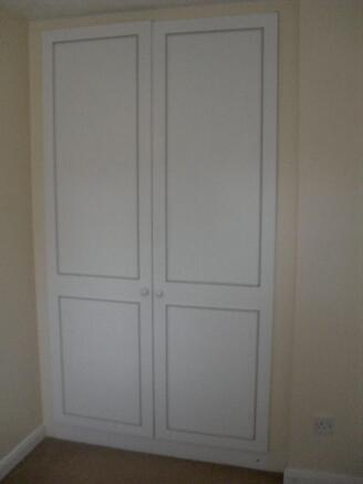 BUILT-IN WARDROBE 