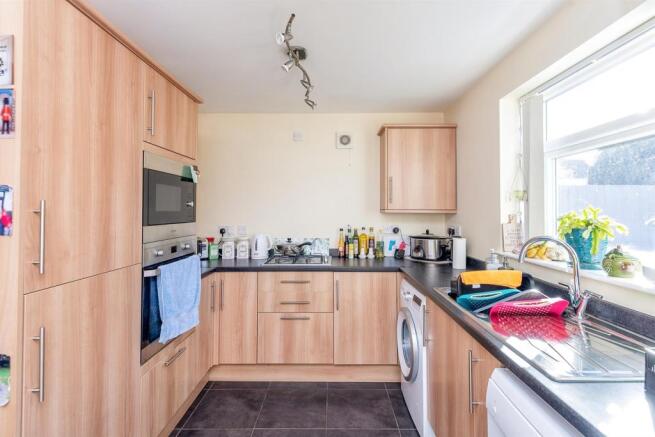 Breakfast Kitchen: