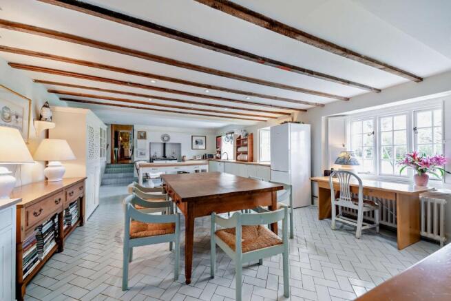 Spacious Kitchen