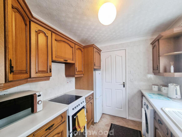3 bed Semi-Detached for sale Image 2