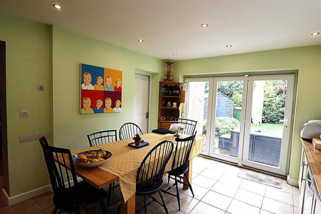 kitchen2.JPG