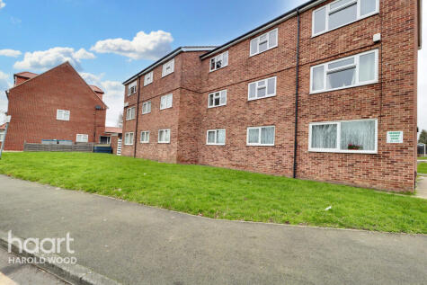 Redden Court Road, Harold Wood