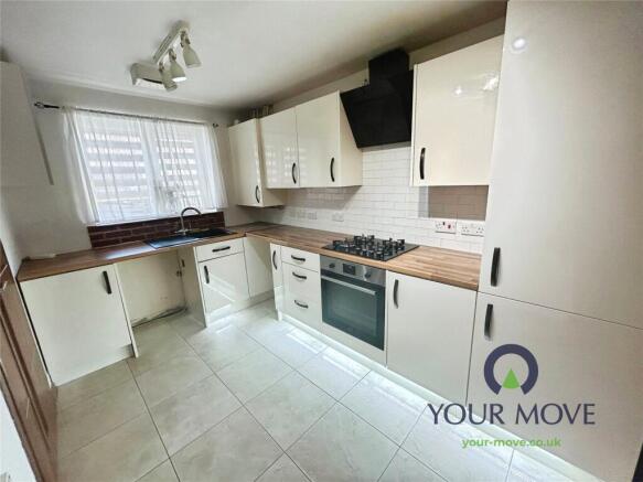 2 bed End of Terrace to rent Image 4