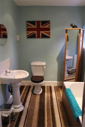 Photo 18