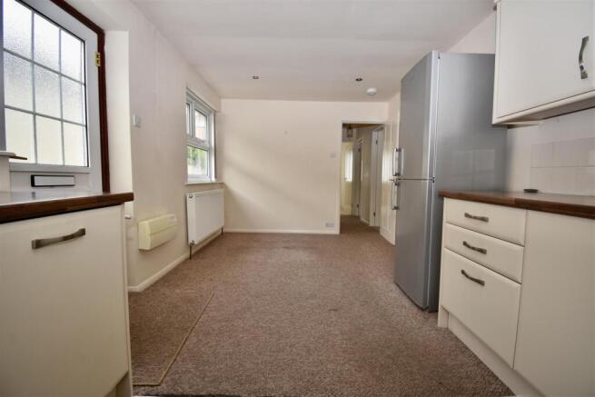 2 bed Detached Bungalow for sale Image 6