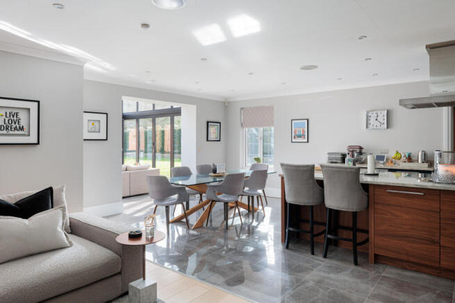 Kitchen/Living/Diner