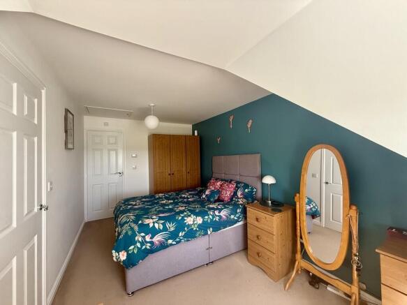 3 bed Town House for sale Image 10