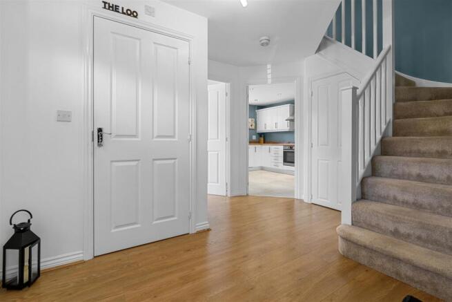 Kirkbride Way, The Rings, Ingleby Barwick, – další