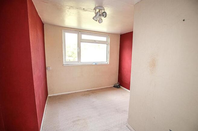 bedroom1.jpg
