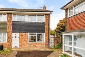 52, Bingley Road, Sunbury-on-thames TW16 7RB