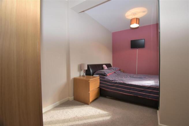 bed4.jpg
