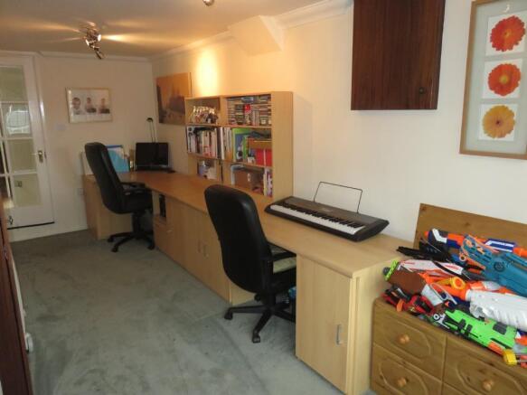 Photo 6