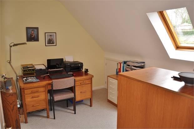 Bedroom/Study