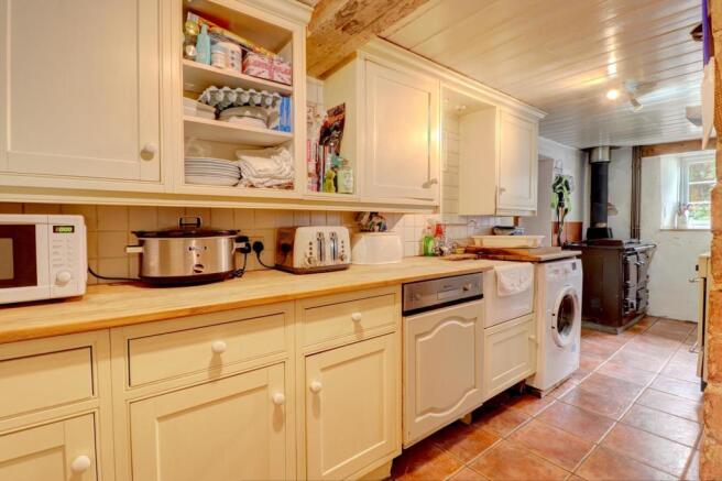 Kitchen ii.jpg