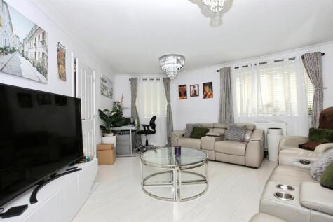Flora Close, Peterborough