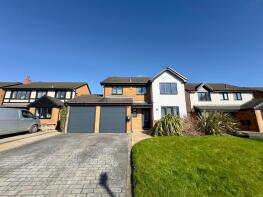 10, Easedale Close, Burnley BB12 8TR