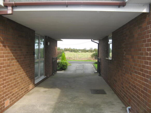 Carport/Driveway