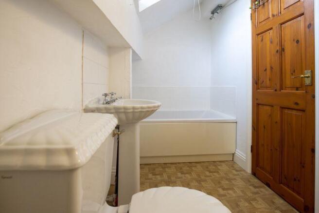 En-Suite Bathroom