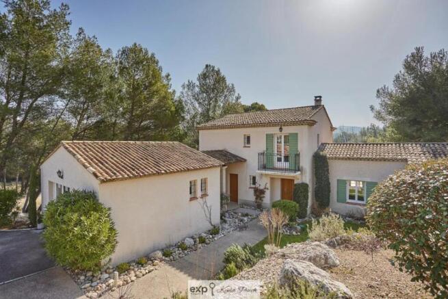 Villa avec annexe, golf, terrasse, piscine, plain 