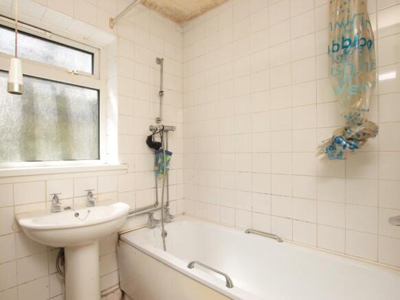Woodland Terrace, Caerphilly, CF83 4DQ photo 4