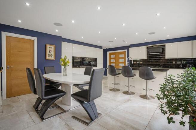 Open Plan Kitchen/Dining/breakfast room