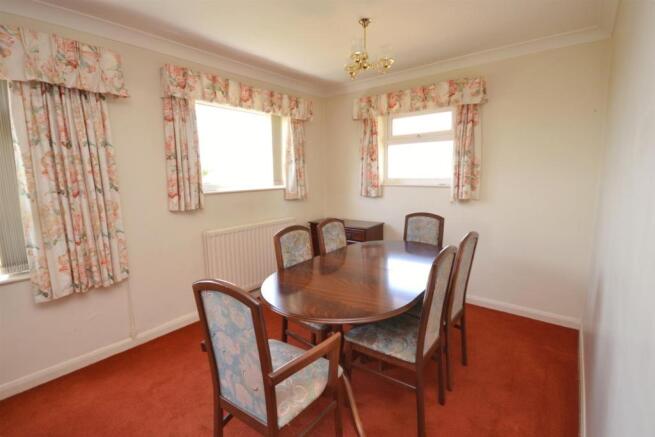 Dining Area (20).jpg
