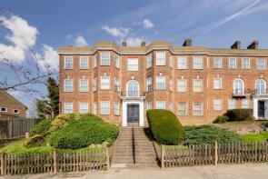 Flat 6, Manor Court, Aylmer Road, Hornsey, London N2 0PJ
