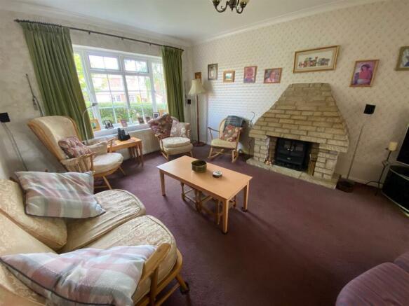 Living Room.jpg