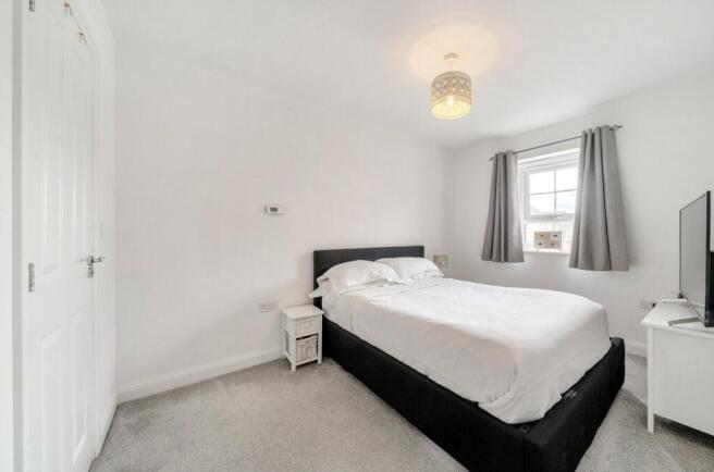 3 bed Semi-Detached for sale Image 11