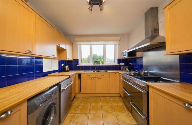 48 Barons Court Rd 2252.jpg