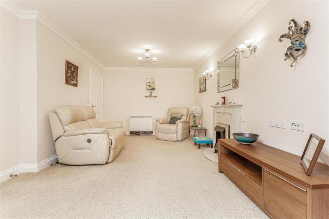 flat-pegasus-court-banstead-104.jpg