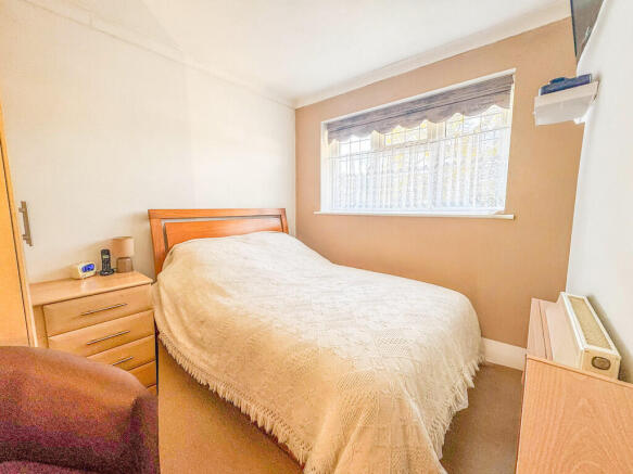 Bedroom 2 (1)