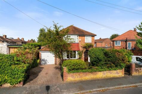 Hawthorn Lane, Sale