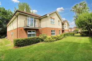 Flat 10, Vienna Court, Vesey Close, Farnborough GU14 8UT